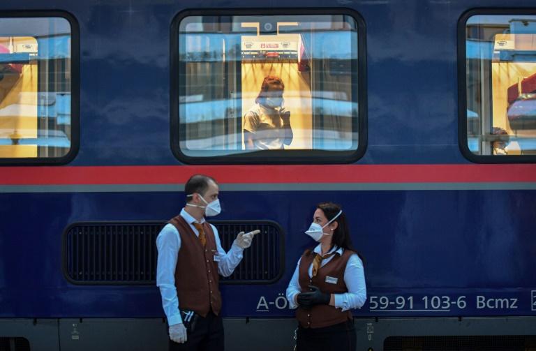 night train transports care workers between Timisoara, Romania, and Vienna, May 2020. (Photo credit: AFP)
