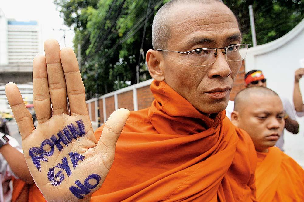 Burmese Buddhist monk protests against Rohingya