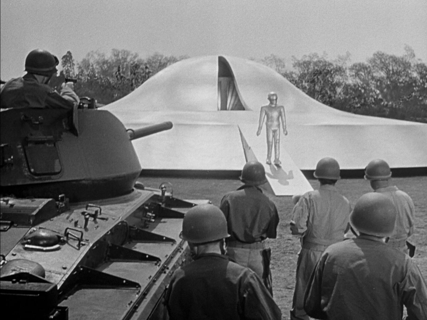 climactic scene from the 1951 film 'The Day the Earth Stood Still'