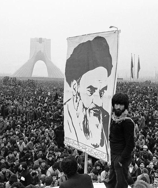 anti-Shah demonstration at Shahyad (now Azadi) Tower in Tehran. December 10, 1978