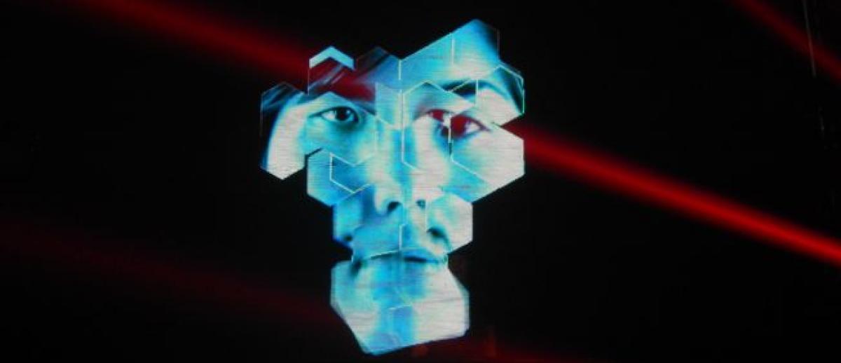 hologram face