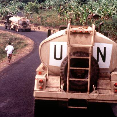 UN aid arrives at Rwanda borders, summer 1994