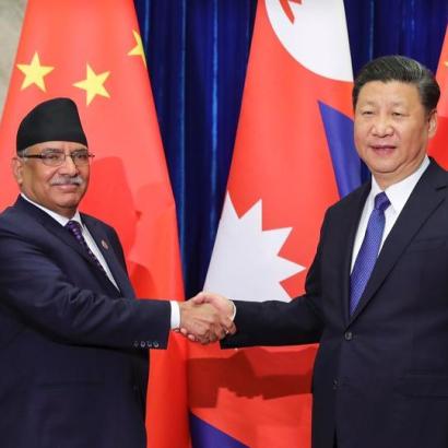 Chinese President Xi Jinping with Nepalese Prime Minister Prachanda in Beijing, March 2017. Photo: REUTERS/Lintao Zhang